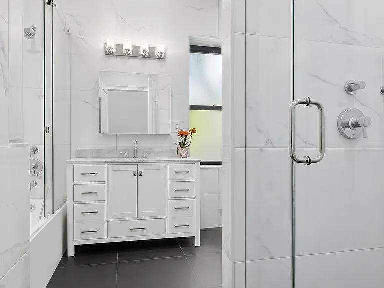 372 Clinton Ave #1 — Photo 9