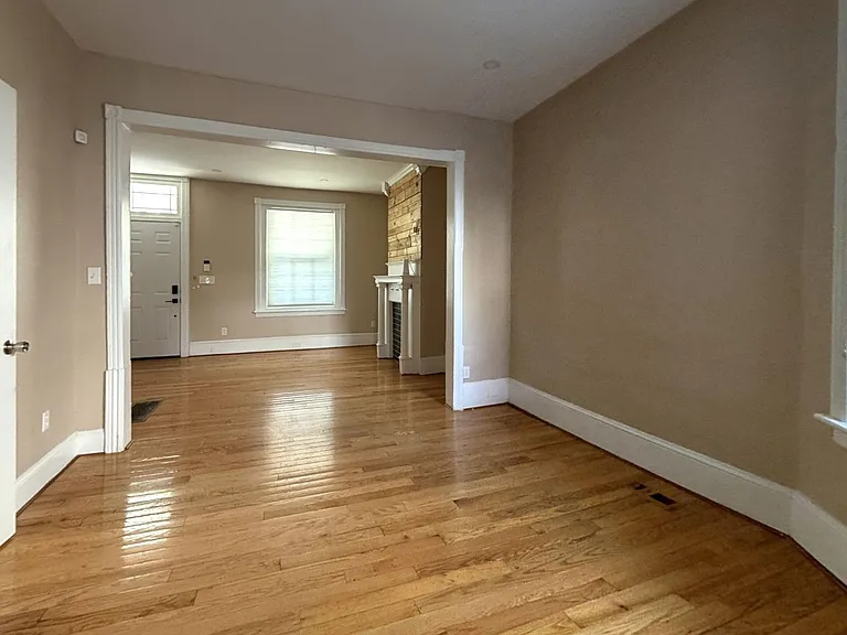 463 Earlham Ter — Photo 28