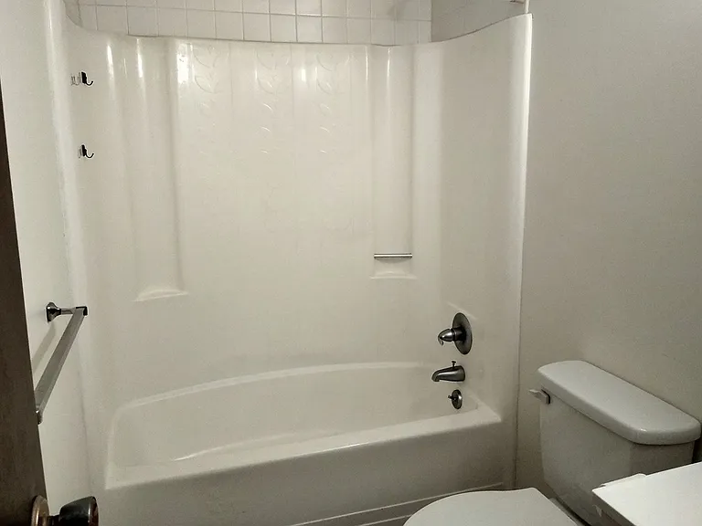 Tanglewood Apartments — Photo 50