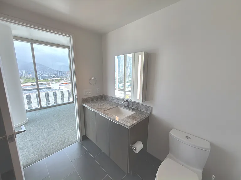 1001 Queen St #1415 — Photo 12