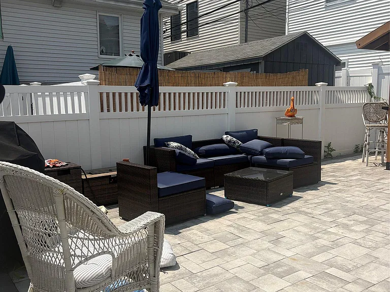 77 Illinois Ave #MAIN — Photo 5