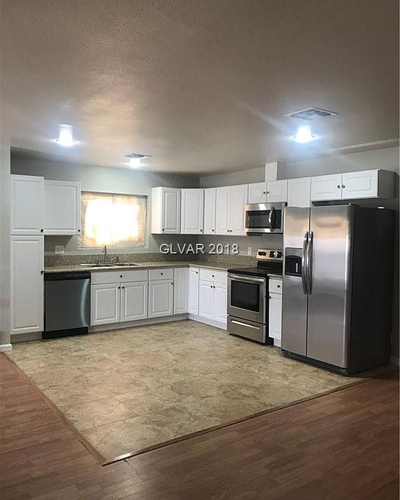 1st image of 5816 Apple Valley Ln