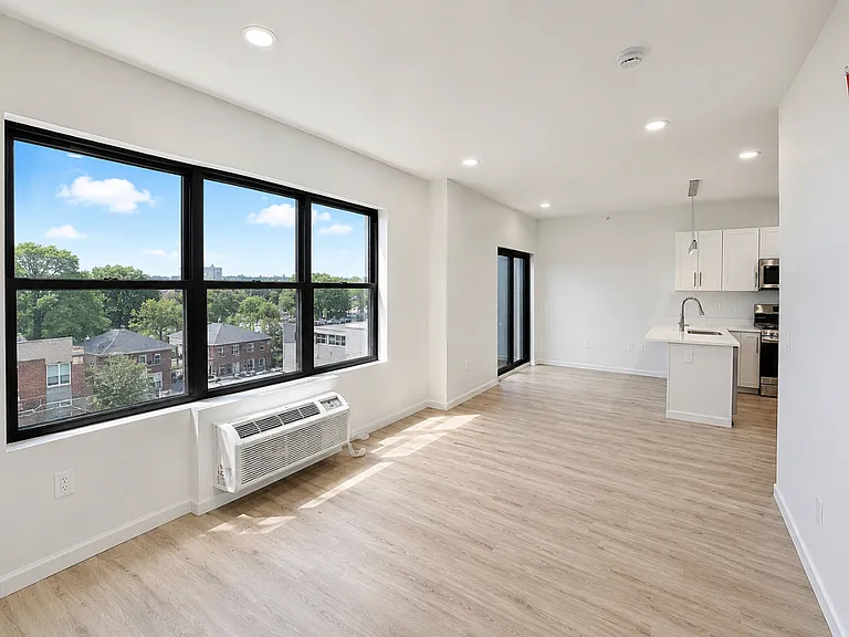 360 Van Houten St #401 — Photo 2