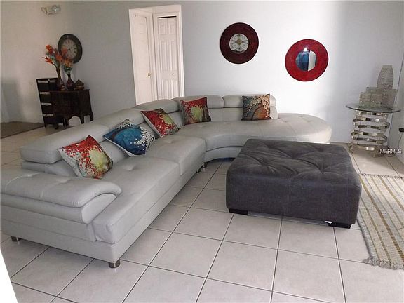 4th image of 4760 Windwood Dr