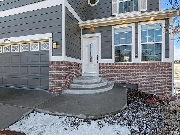 21206 Tallman Ct — Photo 4