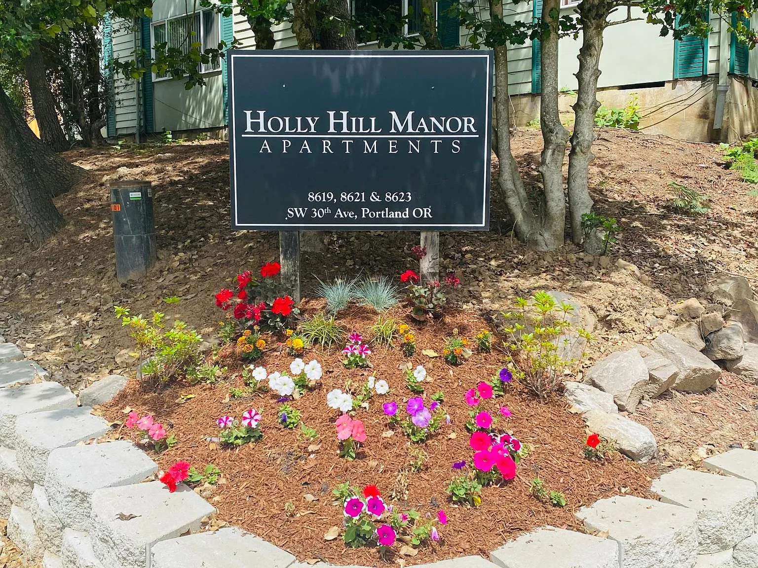 2 bed, 1125 sqft, $1,600 — Photo 1