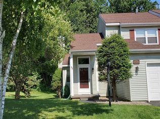 45 Anchor Dr, Waterford, NY 12188