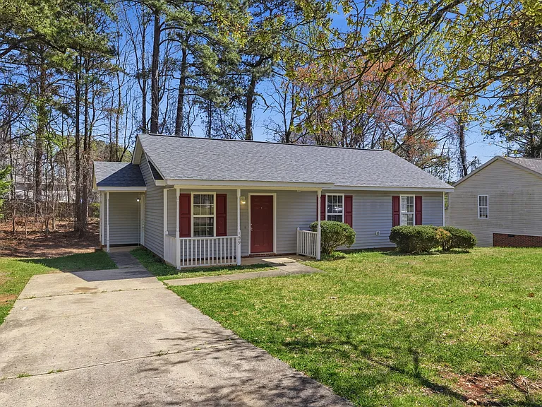 109 Holly Mountain Rd — Photo 3