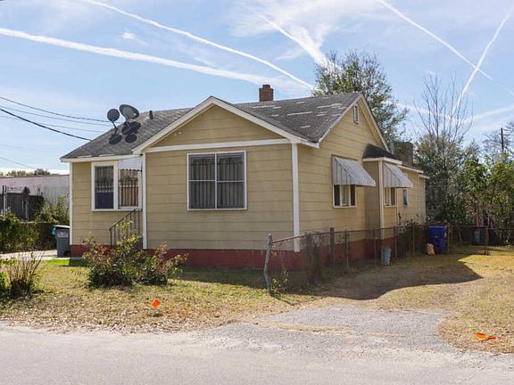 5th image of 3301 Goldenrod St