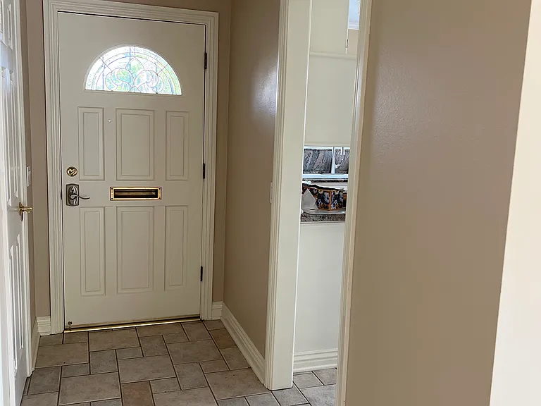 3749 E Euclid Ave — Photo 5