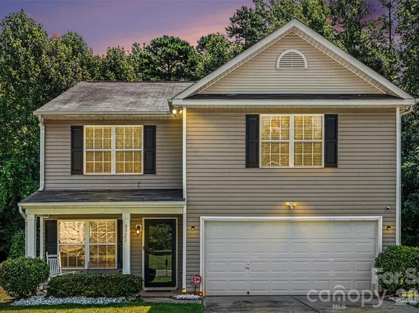 8920 Red Clay Ln, Charlotte, NC 28269