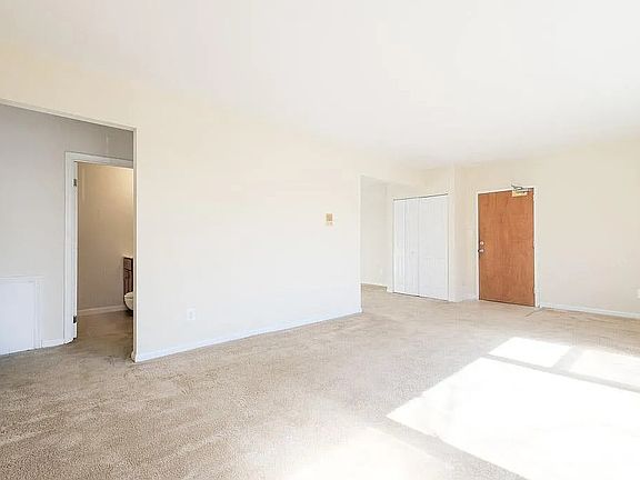 4th image of 219 S Payne St APT 201
