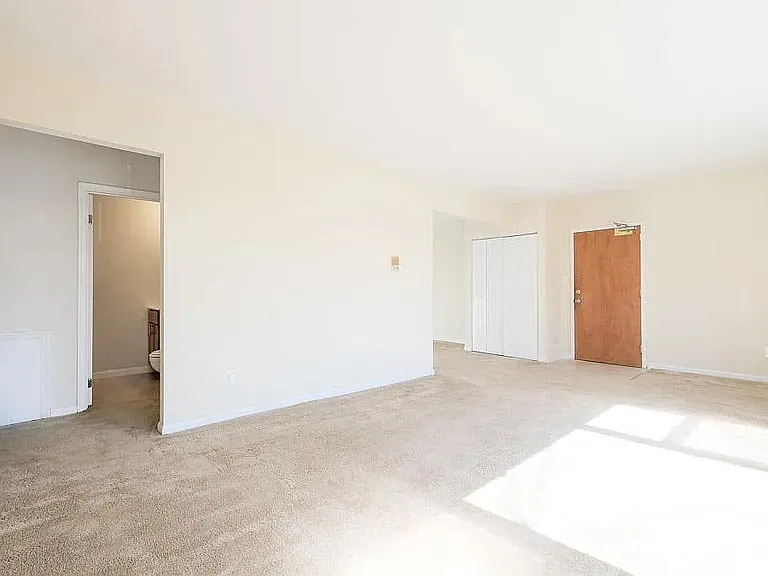 219 S Payne St #201 — Photo 4