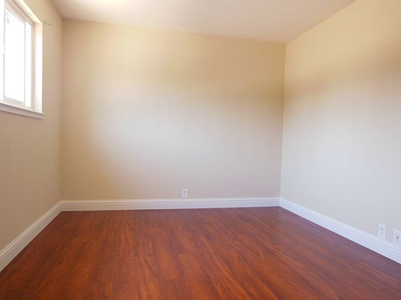 5th image of 1560 Regent St APT 3
