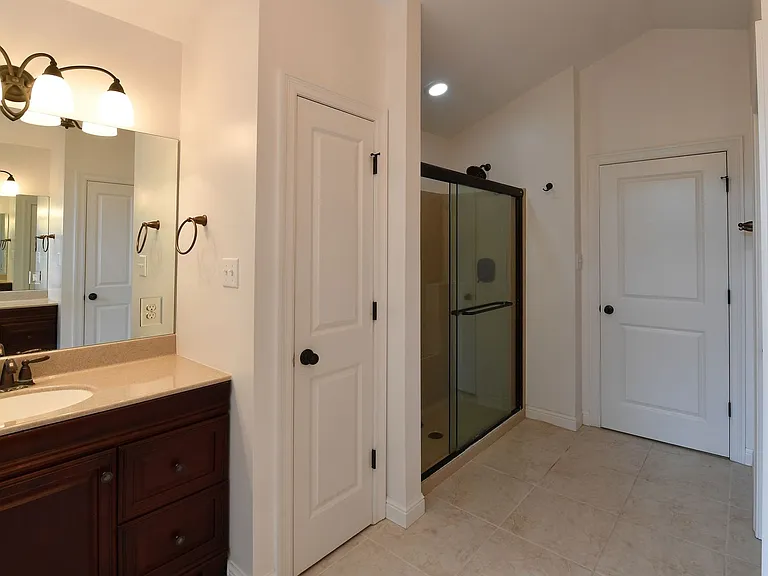 106 Manlyn Dr — Photo 47