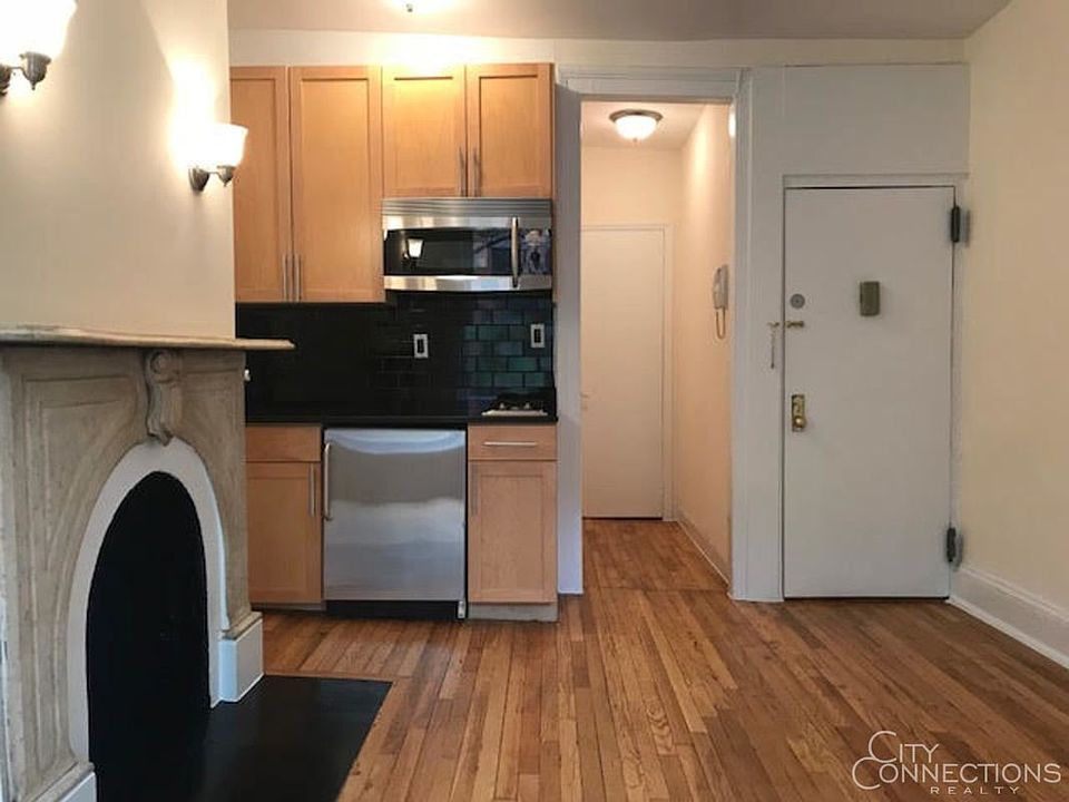 2nd image of 76 Charles St APT 2H