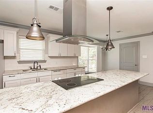 1428 Lansdowne Dr, Denham Springs, LA 70726