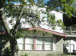 208 Grand St, Westbury, NY 11590