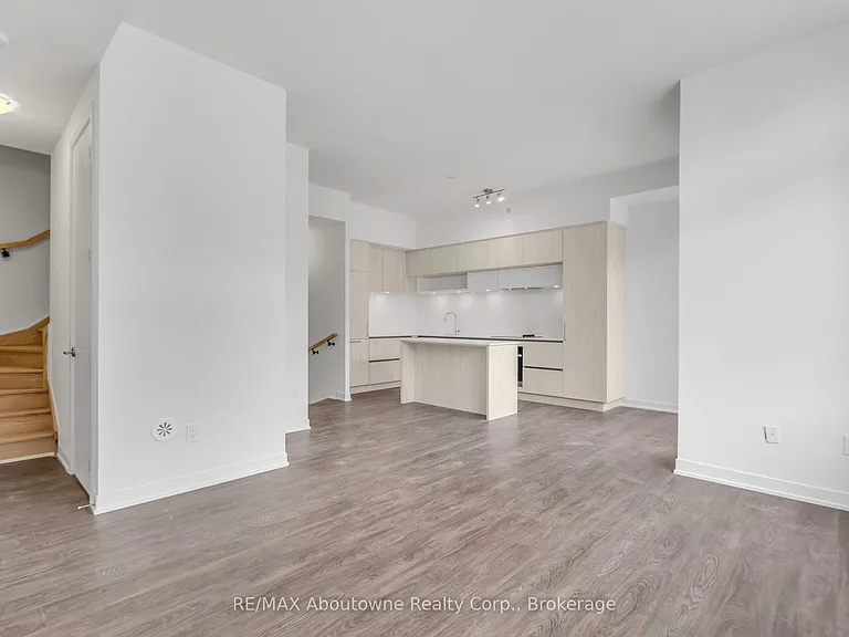 2 Steckley House Ln #Townhouse 923 — Photo 10