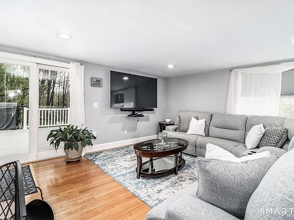 2nd image of 4 Farrell Road