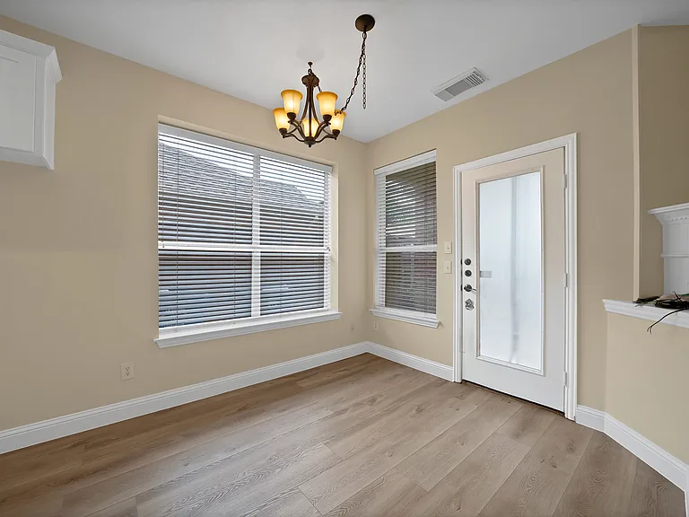 18638 Tall Oak Dr — Photo 31