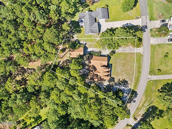 5th image of 25 Fairway Drive