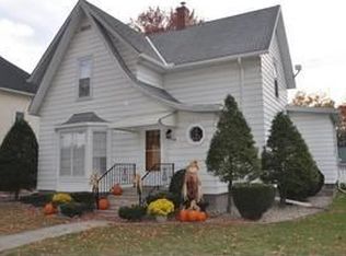 204 S Main St, Topeka, IN 46571