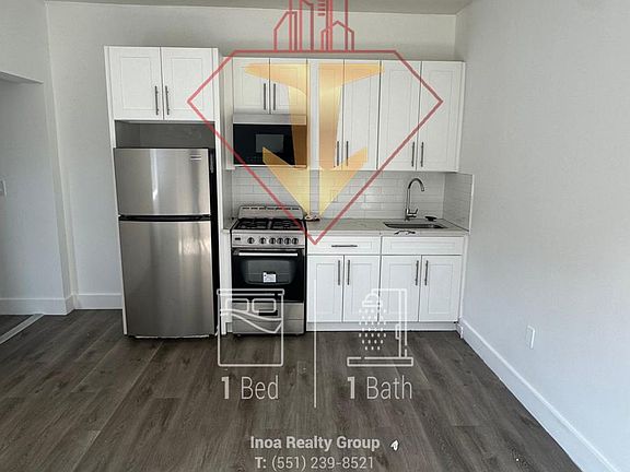 3rd image of 11-15 Gardner Ave #41