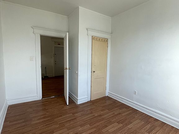 3rd image of 412 Woodside Ave #2B