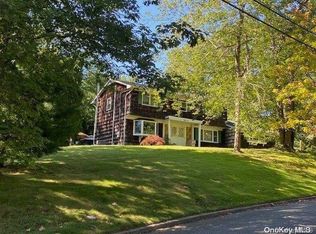 56 Balsam Dr, Dix Hills, NY 11746