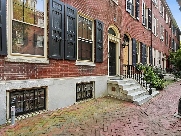 1014 Clinton St #1STREAR — Photo 18