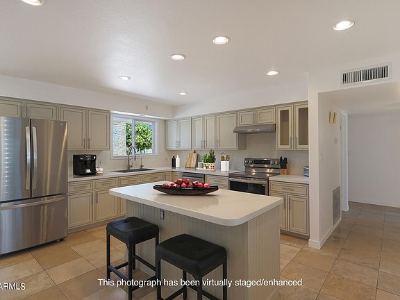 4th image of 526 N 56TH Place