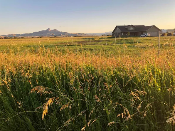 2230 Lane 9, Powell, WY 82435