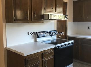 225 Brookline St #2, Cambridge, MA 02139