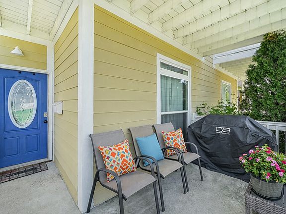 3rd image of 1939 Ruckle St