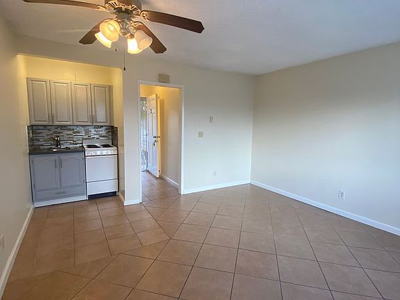 4th image of 1133 Freeman Ave APT 12