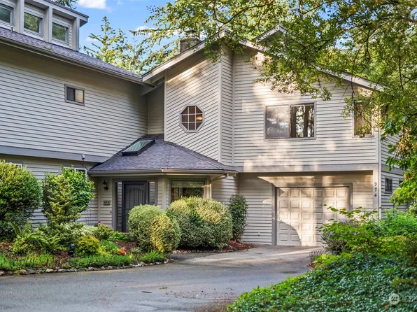 974 9th Circle #18, Fox Island, WA 98333