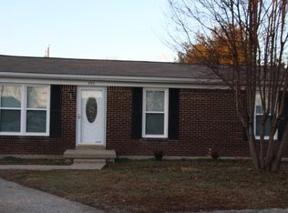 866 Mildred St, Versailles, KY 40383