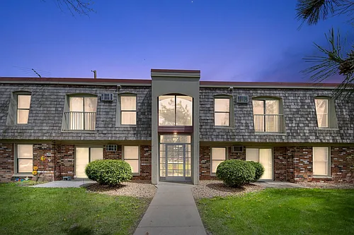 917 11th Ave S #5 Photo 1