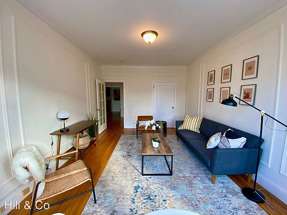 2nd image of 3436 Pierce St APT 10