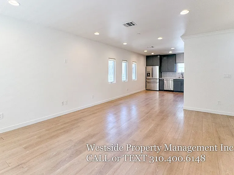 6546-6548 1/2 La Mirada Ave — Photo 3