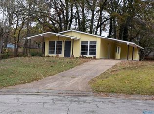 2131 Guava Cir NW, Huntsville, AL 35810