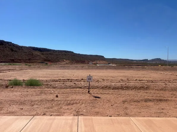 Cromer Cir, Washington, UT 84780