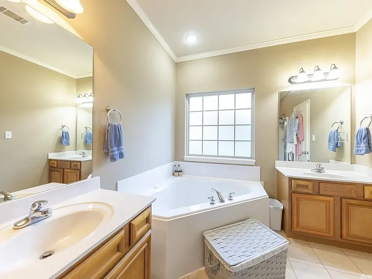 1804 Milburn Dr — Photo 18