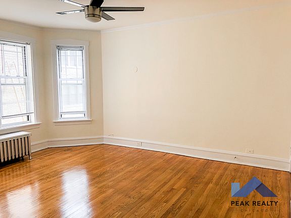 2nd image of 4518 N Greenview Ave APT 1A