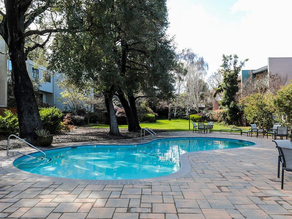 2nd image of 1731 Stone Pine Ln