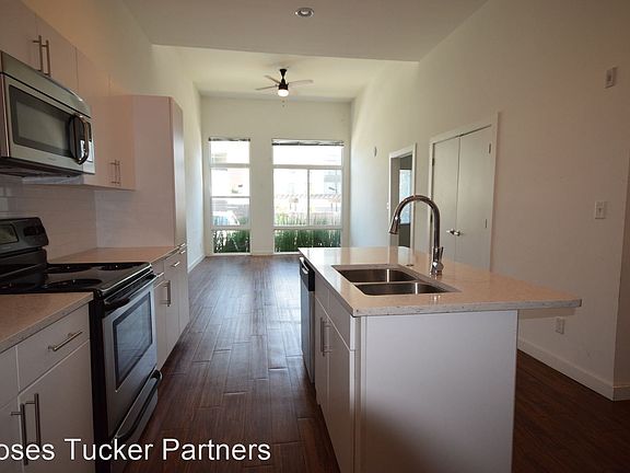 4th image of 414 E Capitol Ave #310