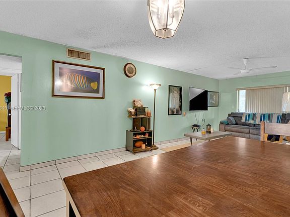 5th image of 1200 Tallwood Ave APT 202