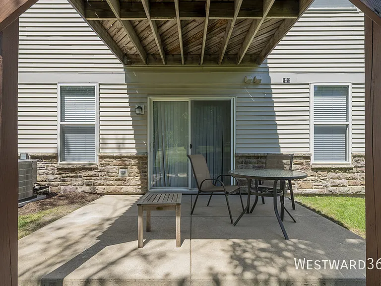 24821 Gates Ct — Photo 27