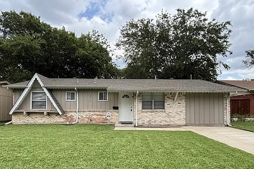 3512 Bahamas Dr Photo 1